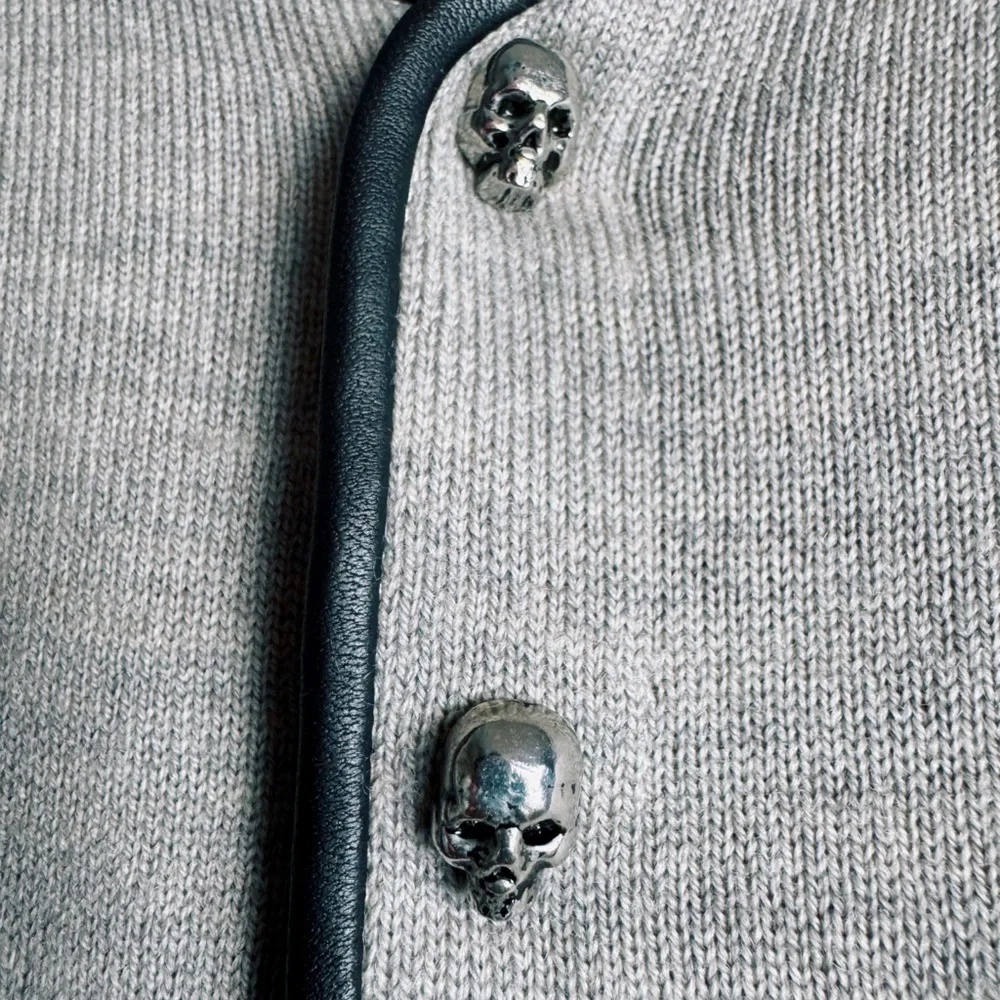 ✨NWOT The Kooples Merino Wool Leather Trim Skull Snap Henley Sweater - Picture 4 of 5